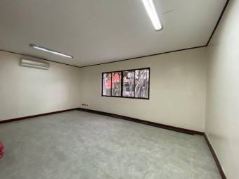 Se vende propiedad con 2 casas y 1 apartamento Rio Oro Santa Ana 23-3554, $ 599,000, 7, San José, Santa Ana