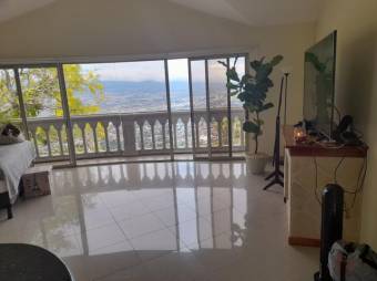 Se vende amplio propiedad en San Antonio Escazu A23-887