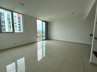 Venta de Penthouse en Ulloa, Heredia. RAH 25-325