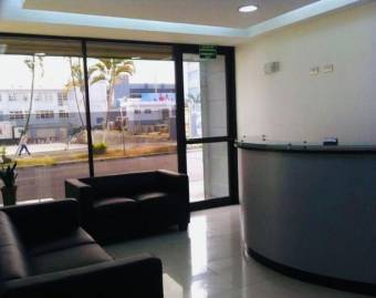 Se vende amplio local comercial de 565m2 en Catedral de San José 24-891, $ 695,000, 5, San José, San José