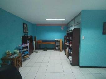 Se vende local de 4 plantas con 1,456m2 en Guadalupe San José 24-657, $ 900,000, 13, San José, Goicoechea