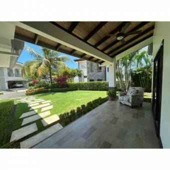 VENTA DE CASA AMOBLADA, PUNTARENAS, JACÓ, HERRADURA, CONDOMINIO LA ESTANCIA 