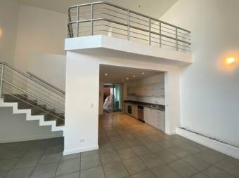 Se vende amplio condominio de 1,386m2 en Escazú 24-569, $ 1,000,000, 12, San José, Escazú