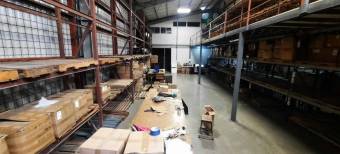 Se vende amplia bodega de 890m2 en Santa Ana de San José 23-2845