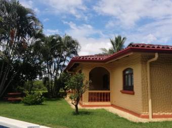 Se vende amplia propiedad con 4,157m2 de lote en Brasil de Santa Ana 22-126, $ 1,750,000, 19, San José, Santa Ana