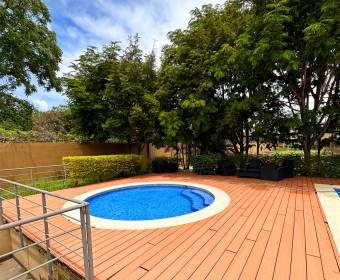 Casa en alquiler en el condominio Los Príncipes, La Guacima, Alajuela.