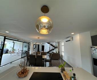 Casa a la venta en condominio Los Llanos en Ciudad Hacienda Los Reyes, La Guacima.