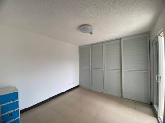 Se vende moderno apartamento en condominio de San Rafael en Alajuela 25-401