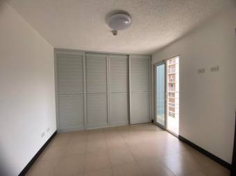 Se vende moderno apartamento en condominio de San Rafael en Alajuela 25-401