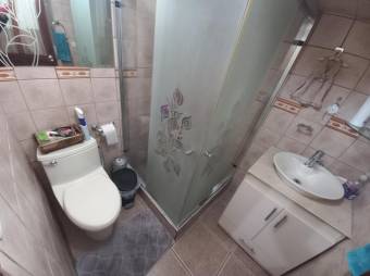 Se vende espaciosa casa en San francisco 2 Ríos San José 24-1188