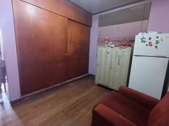 Se vende espaciosa casa de 2 plantas en San Sebastián de San José 24-1422