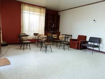 Se vende espaciosa casa de 2 plantas en San Sebastián de San José 24-1422