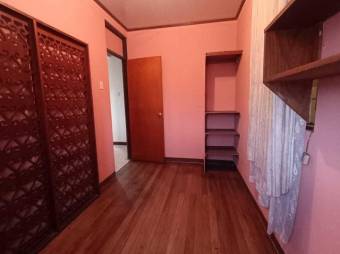 Se vende espaciosa casa de 2 plantas en San Sebastián de San José 24-1422