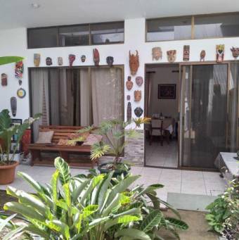 Se vende propiedad en Barva Heredia A24-804