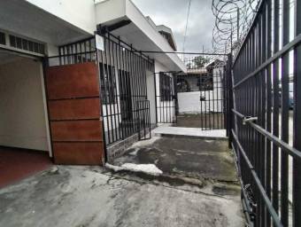 Venta de Casa  APTO en San Fco de Dos Ríos, San José. RAH 25-434