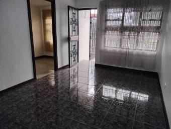 Venta de Casa  APTO en San Fco de Dos Ríos, San José. RAH 25-434