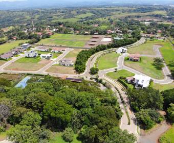 Lote a la venta en el condominio Hacienda Espavel en Las Vueltas de La Guacima, Alajuela.