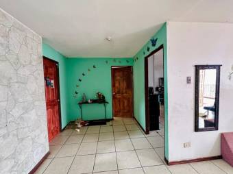 Se vende local con 7 apartamentos para inversión en Ipis de Goicoechea 25-397, $ 200,000, 7, San José, Goicoechea