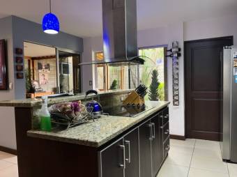 HOUSE FOR SALE IN CONDOMINIO TROCADERO, SANTA ANA, POZOS HOUSE FOR SALE IN CONDOMINIO TROCADERO, SANTA ANA, POZOS