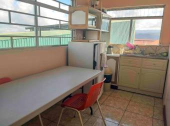 VENTA DE PROPIEDAD ESQUINERO CON BODEGA Y PARQUEO, CARTAGO, CENTRO