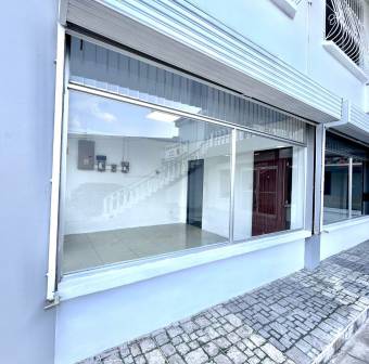 Alquiler de Local Comercial - 180m2 