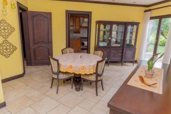 Casa de lujo en Río Oro, Santa Ana para alquilar.