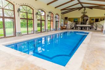 Casa de lujo en Río Oro, Santa Ana para alquilar.