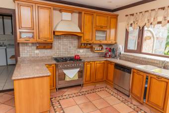 Casa de lujo en Río Oro, Santa Ana para alquilar.