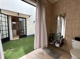 VENTA DE CASA EN RESIDENCIAL TREJOS MONTEALEGRE, ESCAZÚ