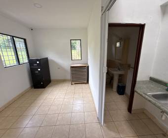 Propiedad de uso mixto en venta en Río Segundo, Alajuela
