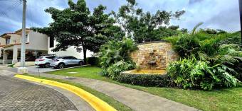 House for sale in San Francisco de Heredia CONDOMINIUM