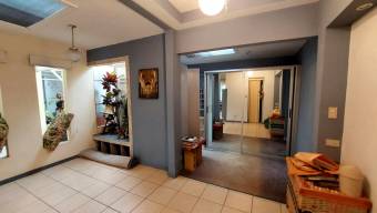 Se vende casa con uso de suelo mixto en Catedral San José 25-825 Se vende casa con uso de suelo mixto en Catedral San José 25-825