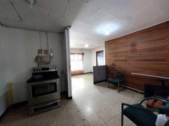 Se vende propiedad con 5 oficinas y uso de suelo comercial en Heredia Centro 24-1073 Se vende propiedad con 5 oficinas y uso de suelo comercial en Heredia Centro 24-1073