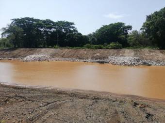 Se vende amplio terreno de 36,5 hectáreas en Nosara Guanacaste 23-2211 