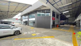 Se vende amplio edificio comercial en Uruca San José 25-1357