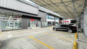 Se vende amplio edificio comercial en Uruca San José 25-1357