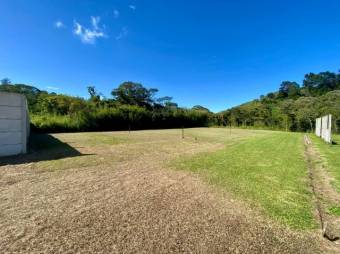 Se vende amplio lote de 2.1 hectáreas en Santo Domingo Heredia 25-1244