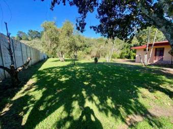 Se vende amplio lote de 2.1 hectáreas en Santo Domingo Heredia 25-1244