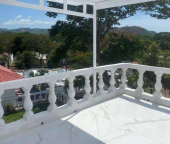 Se vende propiedad para inversión en Playas del Coco Guanacaste 25-672