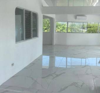 Se vende propiedad para inversión en Playas del Coco Guanacaste 25-672