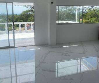 Se vende propiedad para inversión en Playas del Coco Guanacaste 25-672