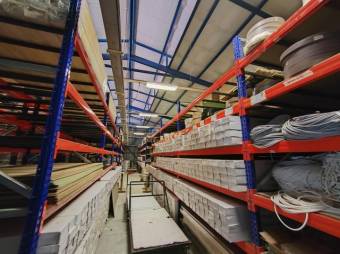 Se vende amplia propiedad con 5 bodegas en Hospital San José 24-1348, $ 3,100,000, 17, San José, San José