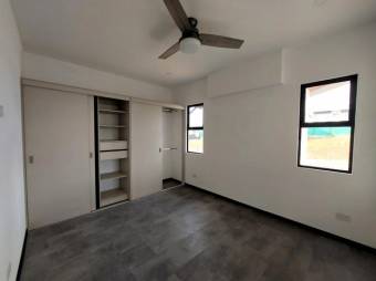 Se vende espaciosa casa con amplio patio en villa del sol 25-1671 Se vende espaciosa casa con amplio patio en villa del sol 25-1671