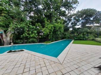 Se vende lote plano en exclusivo condominio de Guácima Alajuela 25-1970