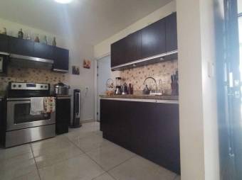 Se vende espaciosa casa con patio en condominio de Sabanilla San José 24-1615 Se vende espaciosa casa con patio en condominio de Sabanilla San José 24-1615