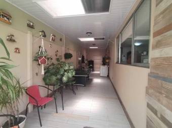 Se vende espaciosa casa con patio en condominio de Sabanilla San José 24-1615 Se vende espaciosa casa con patio en condominio de Sabanilla San José 24-1615