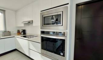 Se vende moderna y espaciosa casa con patio en Grecia 25-1315 Se vende moderna y espaciosa casa con patio en Grecia 25-1315