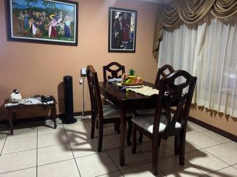 Se vende espaciosa casa con uso mixto en San Francisco Heredia 26-59 Se vende espaciosa casa con uso mixto en San Francisco Heredia 26-59