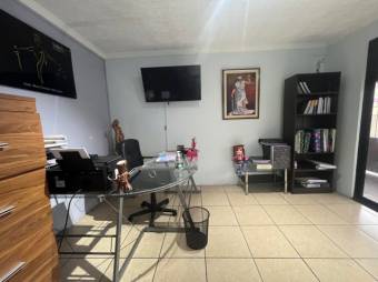 Se vende espaciosa casa con uso mixto en San Francisco Heredia 26-59 Se vende espaciosa casa con uso mixto en San Francisco Heredia 26-59