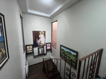 Se vende espaciosa casa con uso mixto en San Francisco Heredia 26-59 Se vende espaciosa casa con uso mixto en San Francisco Heredia 26-59